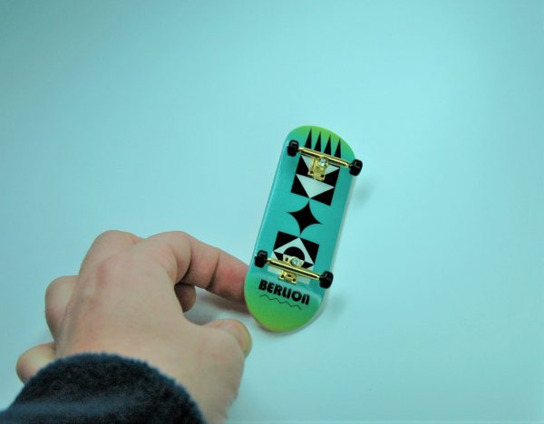 Fingerboard completo geométrico Berlion 34mm - Imagen 2