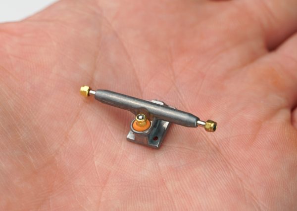 Ejes trucks fingerboard profesional 36mm light - Imagen 16